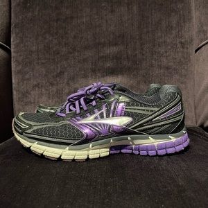 Brooks Adrenaline GTS 14 Women’s Size 10.5‎ Running Shoes Black Purple